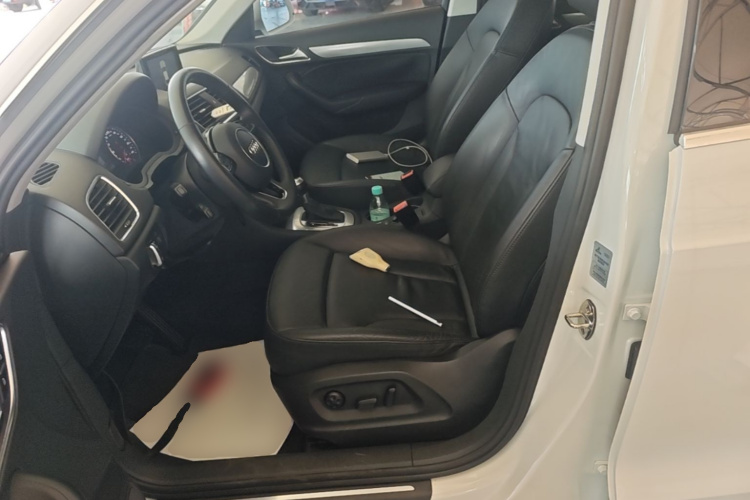 Audi Q3 2015 #19 Audi Q3 2015 car image #19