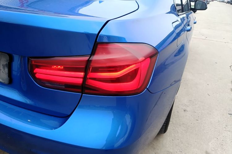 BMW 3 Series 2017 car image #8