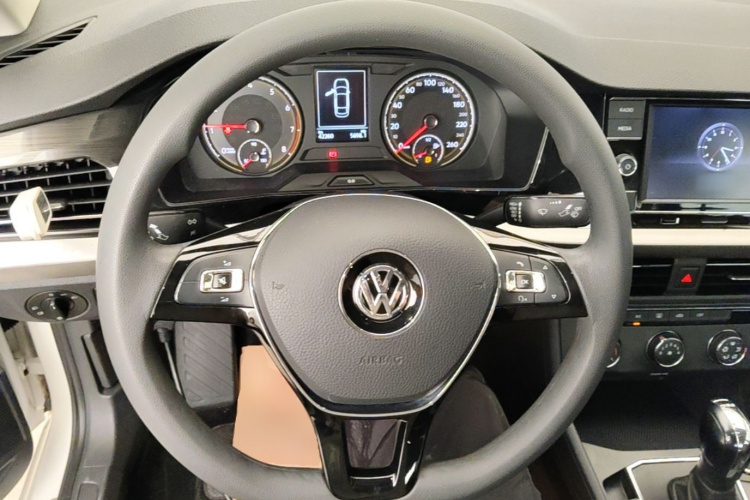 Volkswagen Lavida 2019 #11 Volkswagen Lavida 2019 car image #11