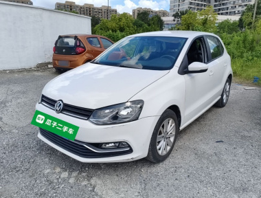 Volkswagen Polo 2016 car image 