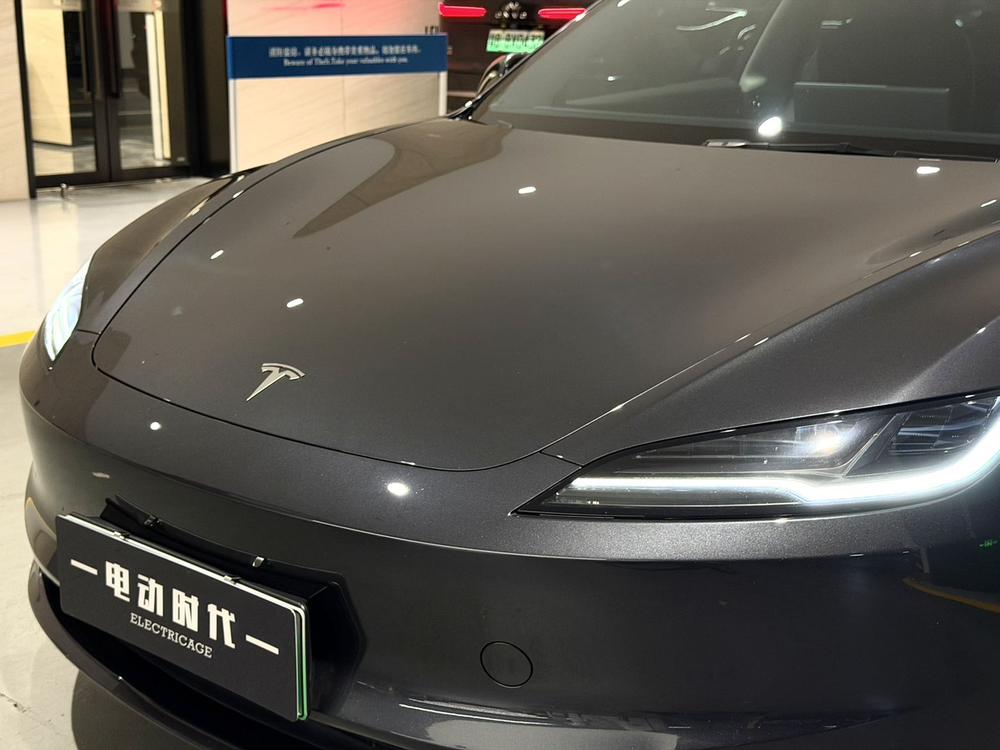 Tesla Model 3 2025 #14 Tesla Model 3 2025 car image #14