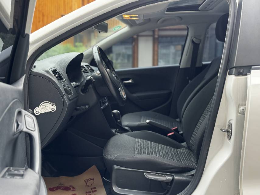 Volkswagen Polo 2019 #4 Volkswagen Polo 2019 car image #4
