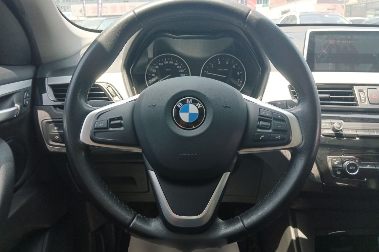 BMW X1 2017 image de voiture #11