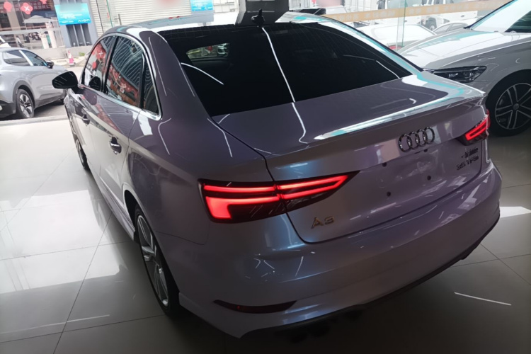 Audi A3 2019 car image #5