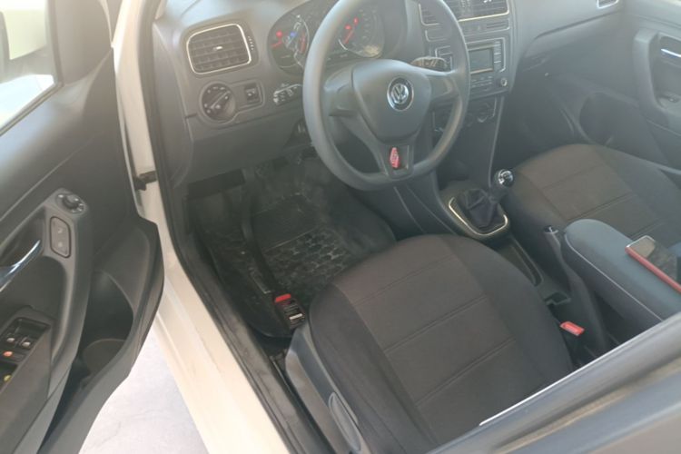 Volkswagen Polo 2016 image de voiture #16