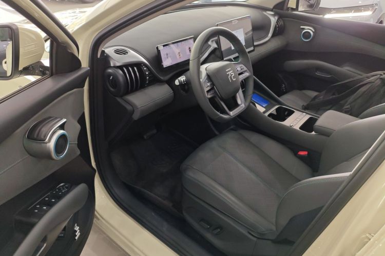 BYD Yuan Plus 2025 immagine di auto #16