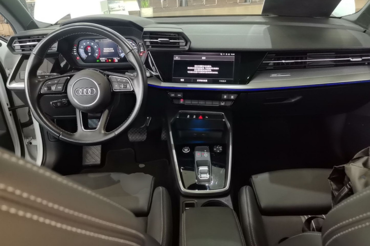 Audi A3 2024 صورة سيارة #10