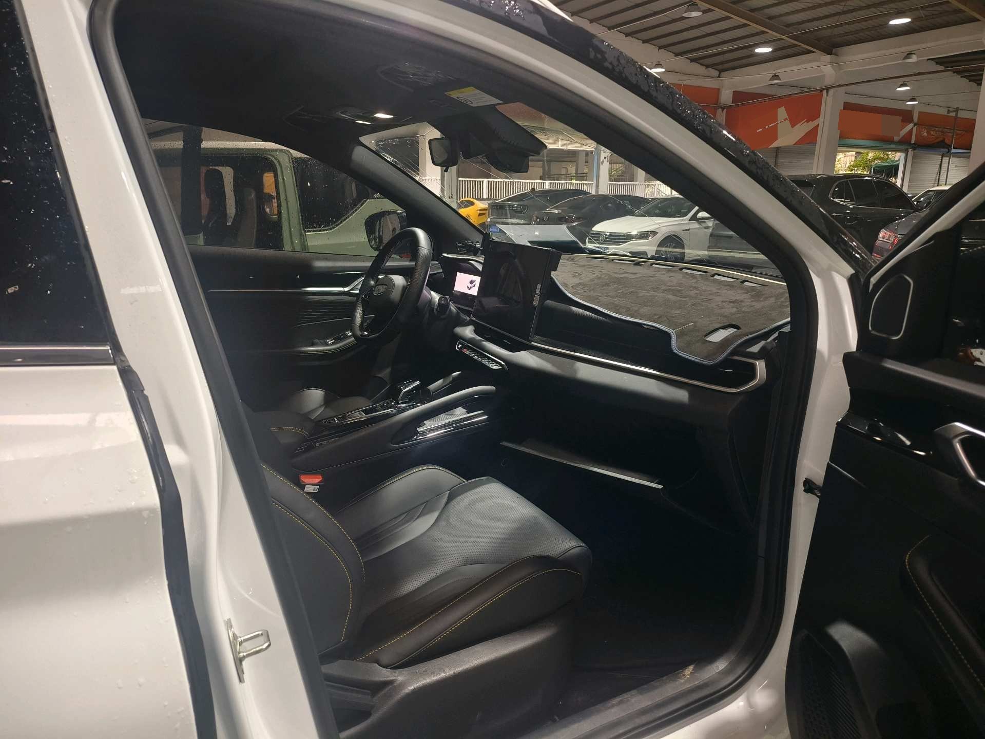 GEELY Coolray 2025 #2 GEELY Coolray 2025 image de voiture #2