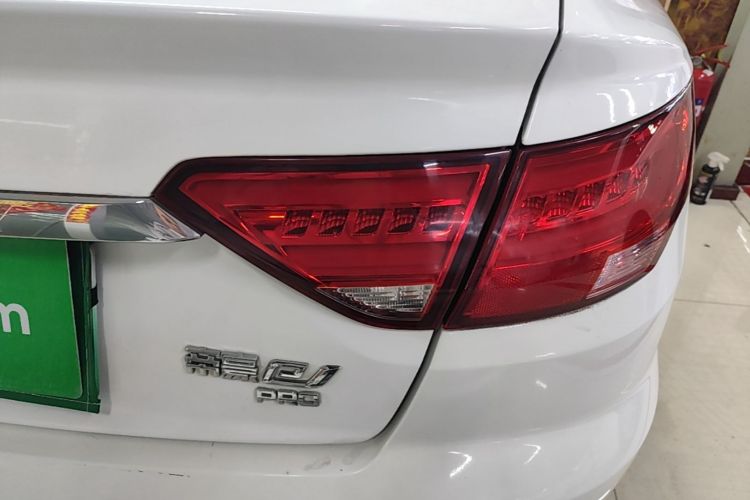GEELY Emgrand New Energy 2021 car image #8