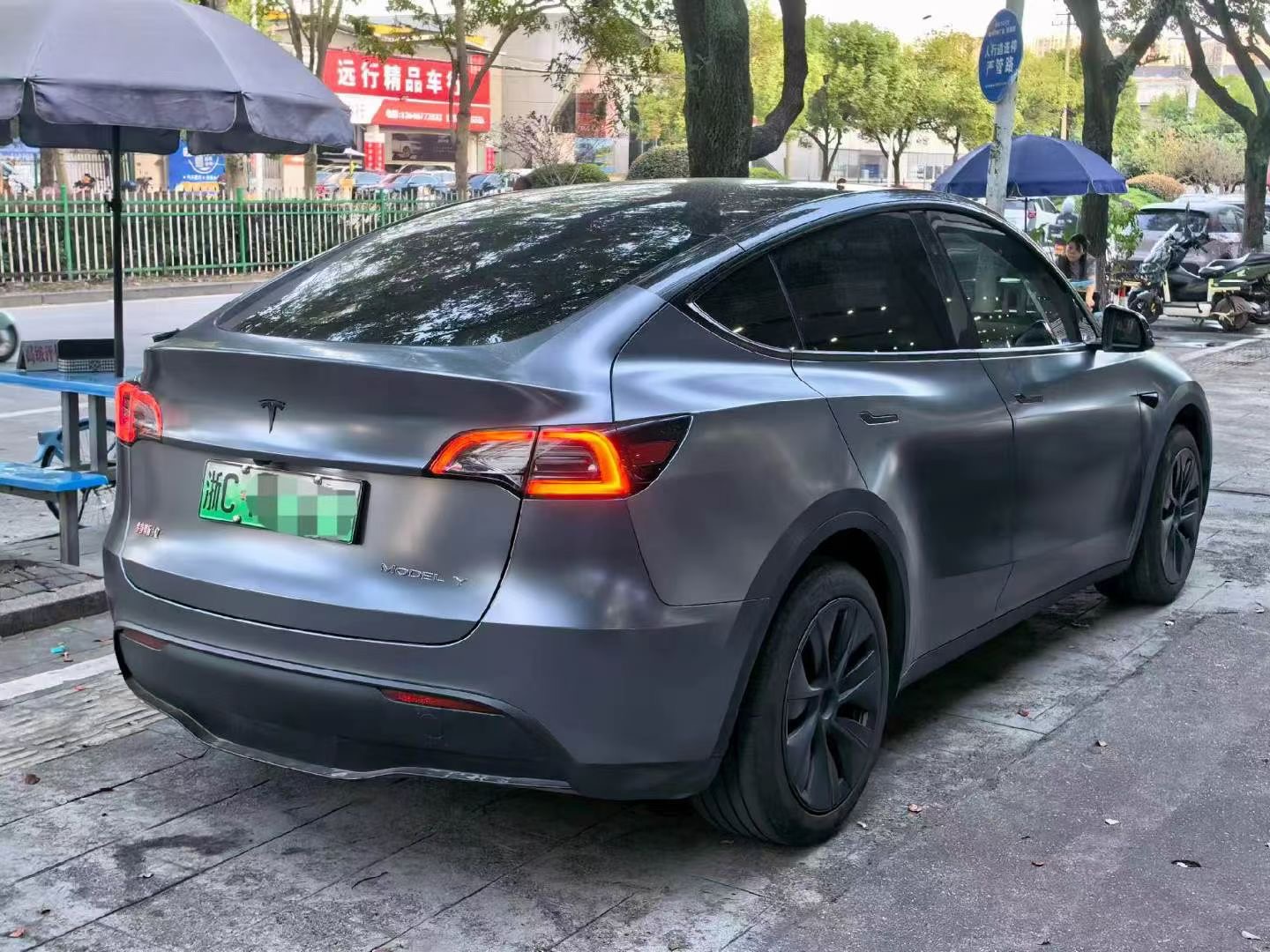 Tesla Model Y 2024 #9 Tesla Model Y 2024 car image #9