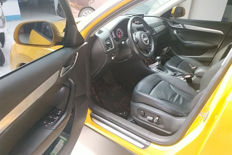 Audi Q3 2016 immagine di auto #16