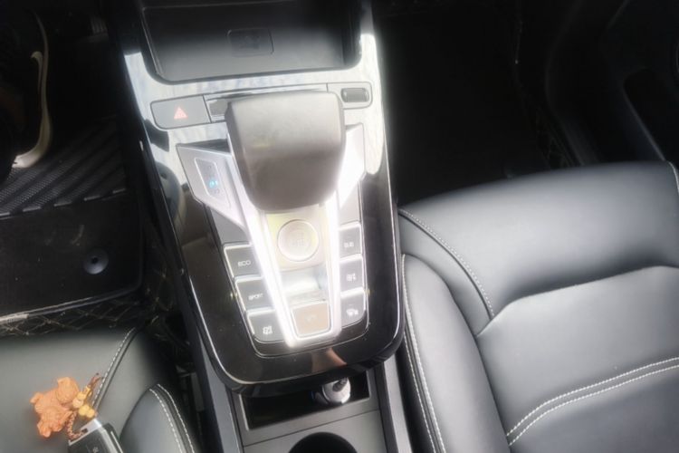 BYD Yuan New Energy 2019 #18 BYD Yuan New Energy 2019 car image #18