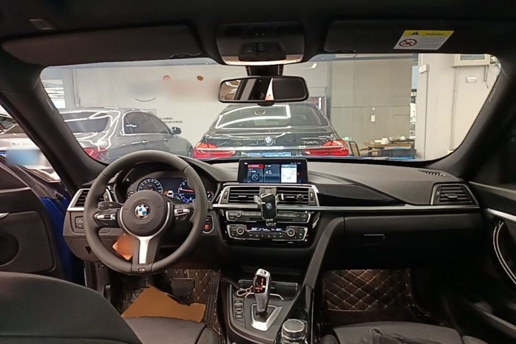 BMW 3 Series GT 2019 #10 BMW 3 Series GT 2019 car image #10