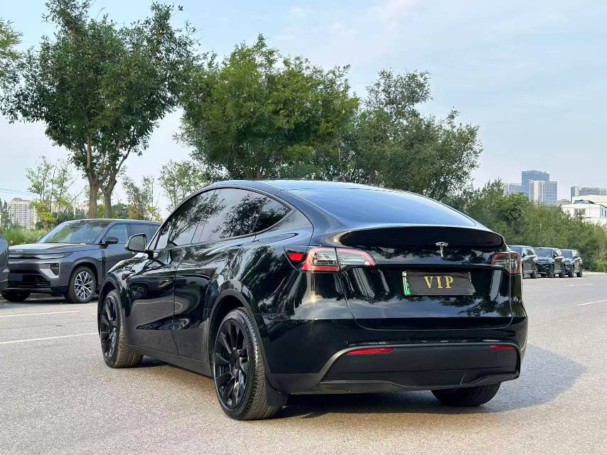 Tesla Model Y 2022 #7 Tesla Model Y 2022 car image #7