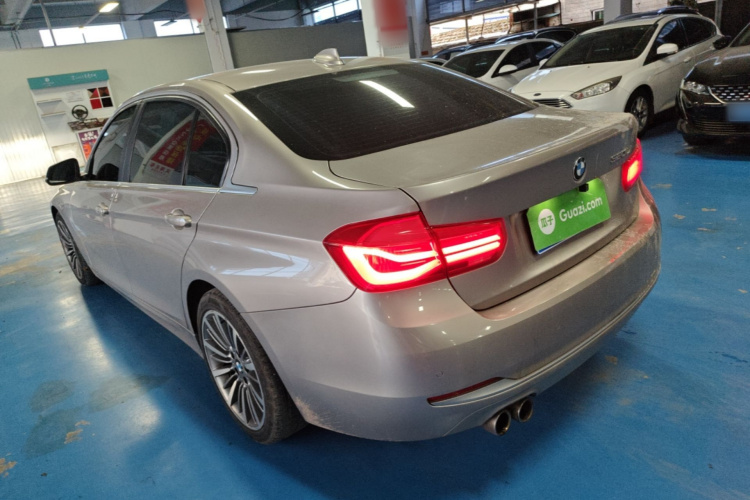 BMW 3 Series 2019 #5 BMW 3 Series 2019 car image #5