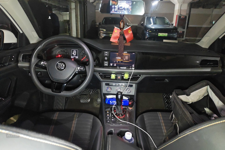 Volkswagen Lavida 2019 car image #11