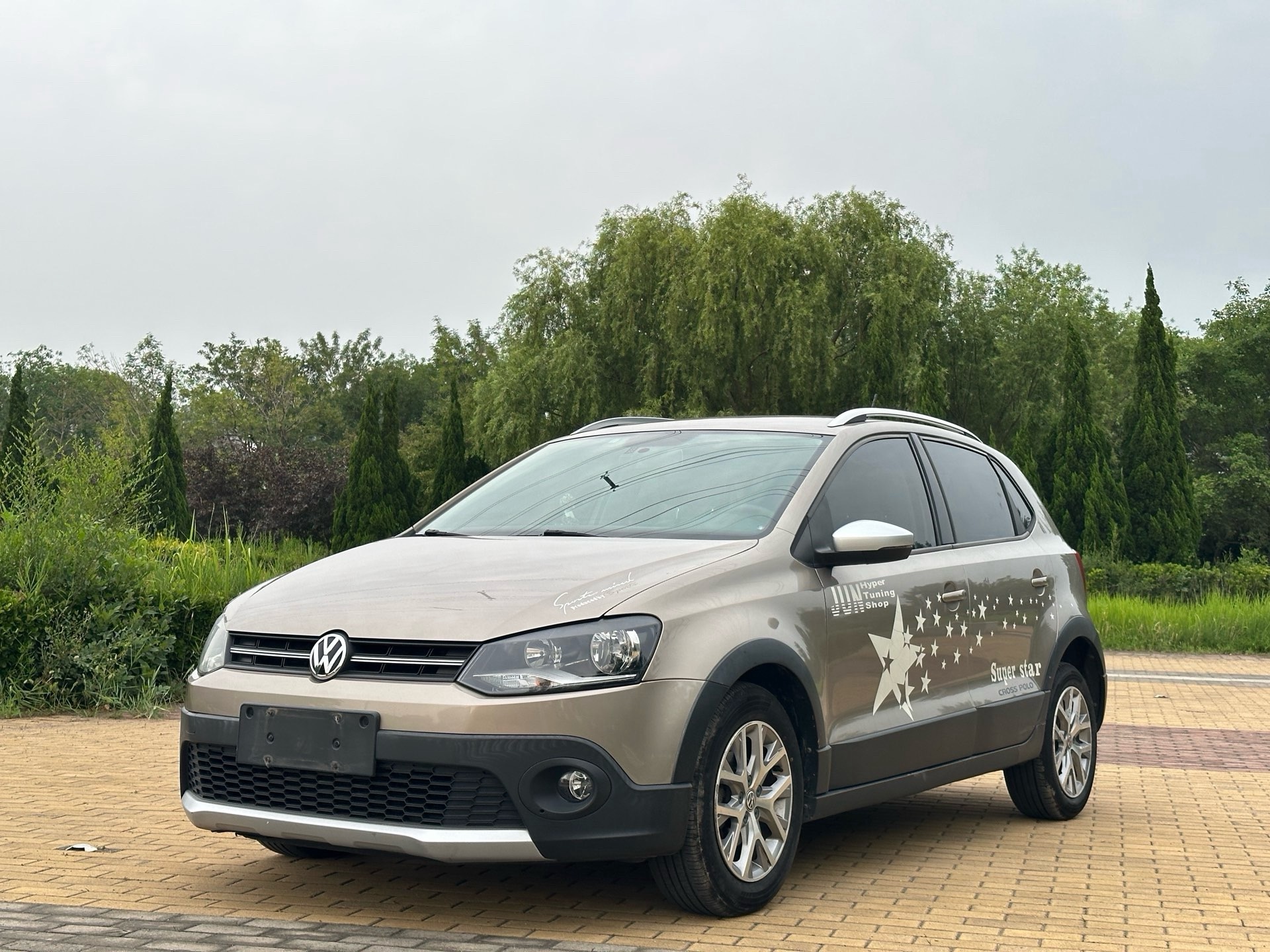 Volkswagen Polo 2017 Volkswagen Polo 2017 car image