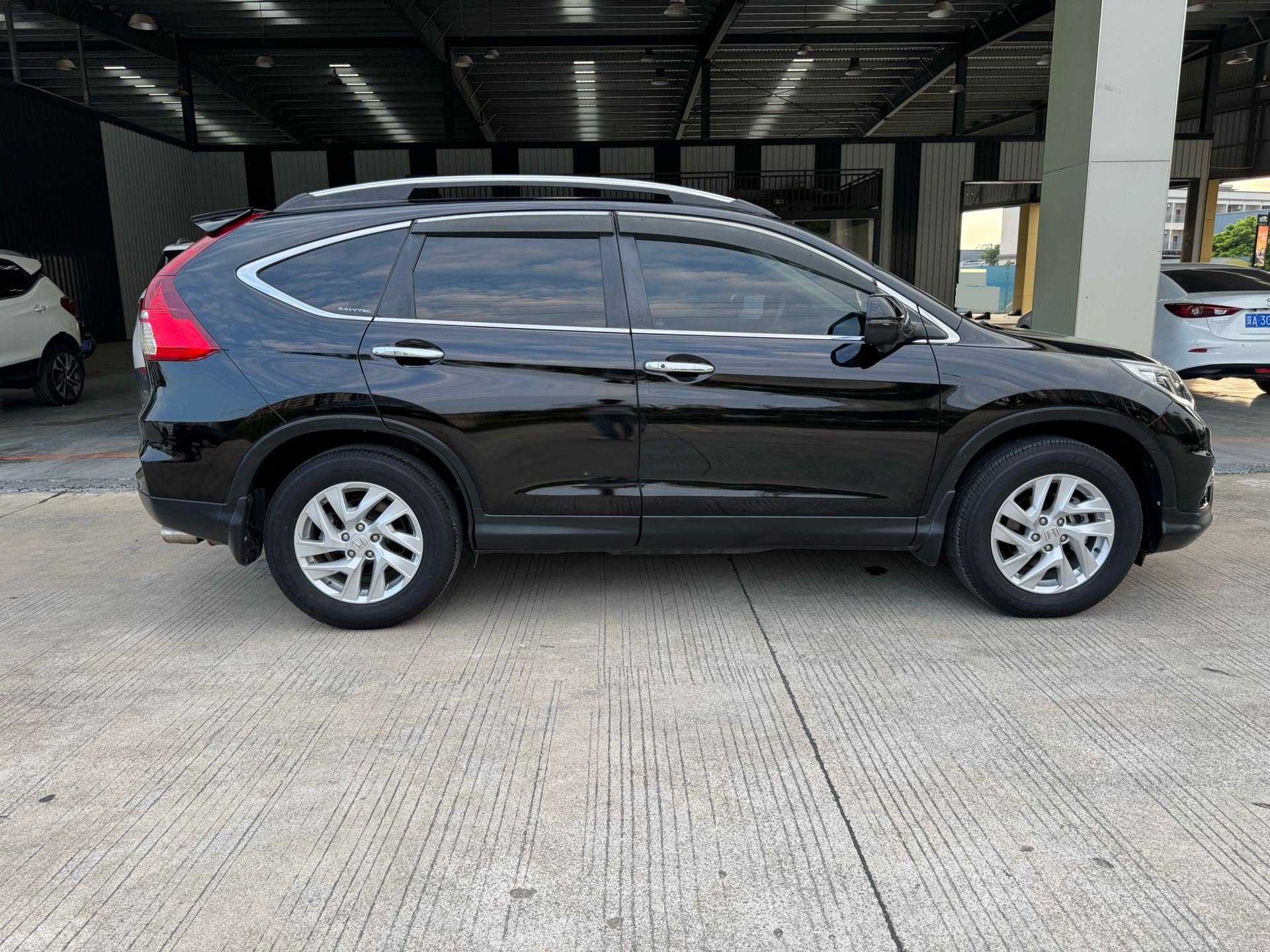 Honda CR-V 2016 #9 Honda CR-V 2016 car image #9