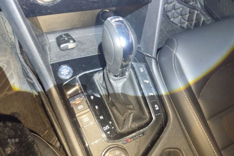 Volkswagen Tharu 2019 immagine di auto #16