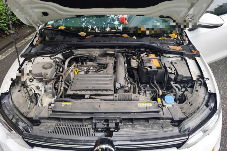 Volkswagen Golf 2024 car image #22