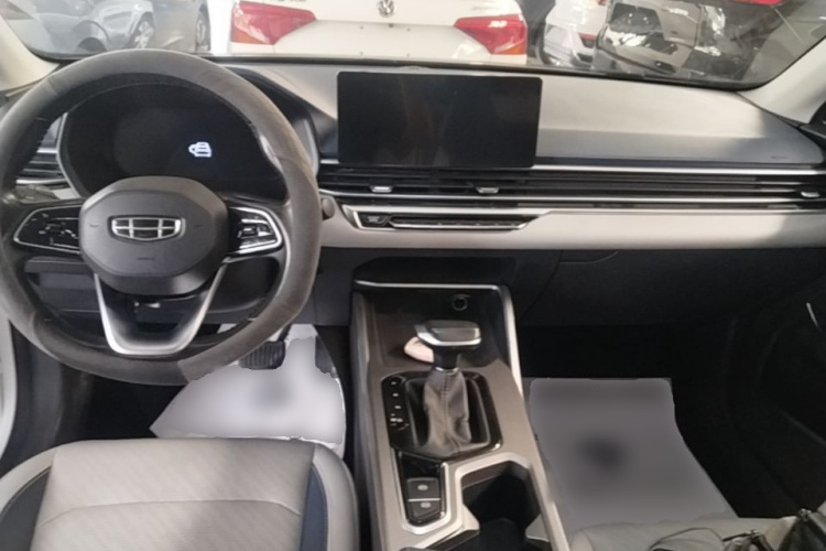 GEELY Emgrand 2021 car image #10