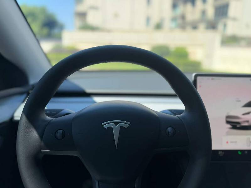 Tesla Model Y 2024 #9 Tesla Model Y 2024 image de voiture #9
