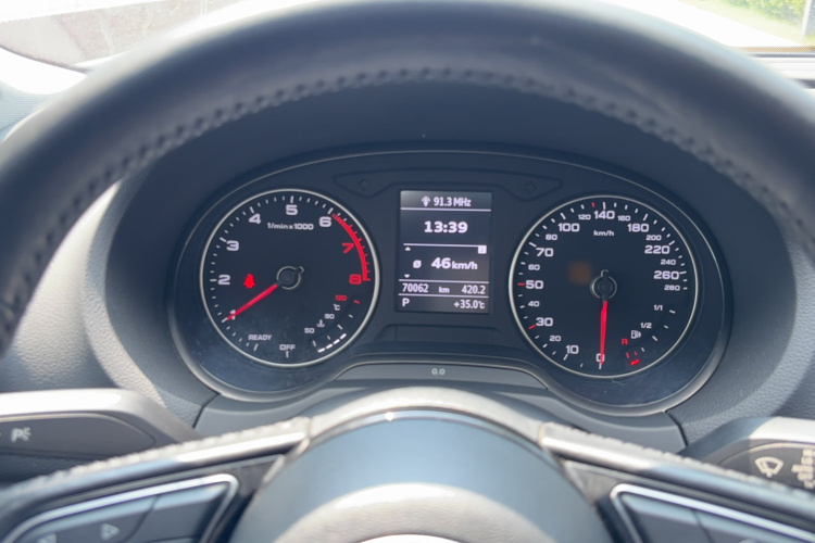 Audi A3 2019 car image #18
