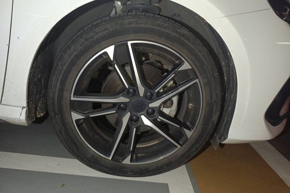 GEELY Binray 2024 #9 GEELY Binray 2024 изображение автомобиля #9