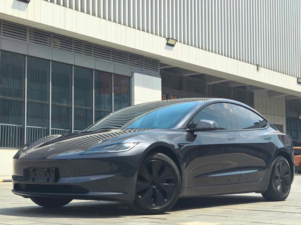 Tesla Model 3 2024 Tesla Model 3 2024 car image