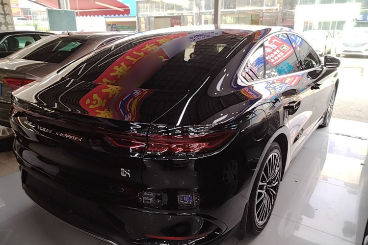 BYD Han 2023 car image #7