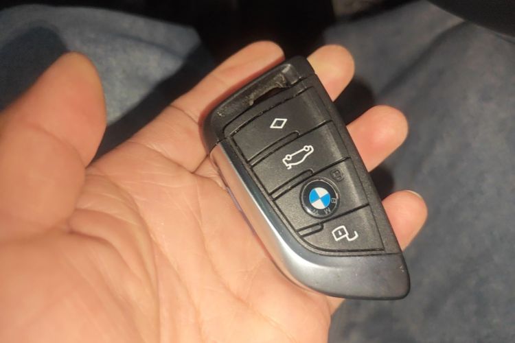 BMW 3 Series 2022 car image #9