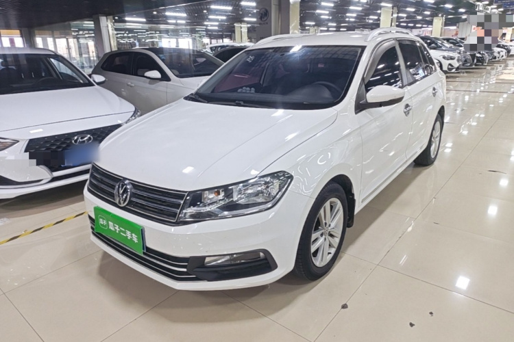 Volkswagen Santana 2018 car image #2