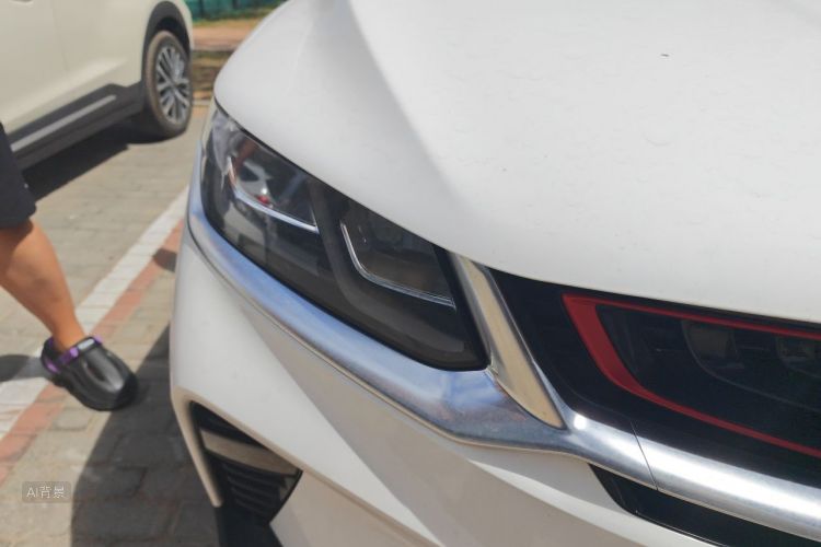GEELY Coolray 2019 car image #8