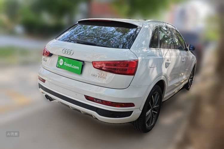 Audi Q3 2019 car image #7