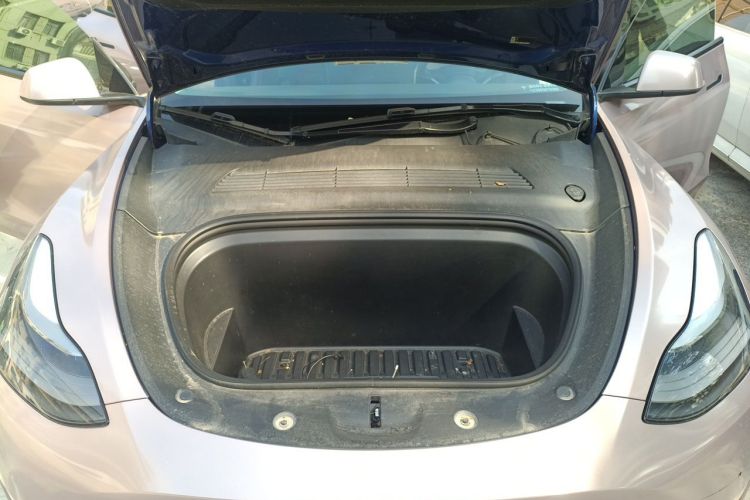 Tesla Model Y 2022 #19 Tesla Model Y 2022 صورة سيارة #19