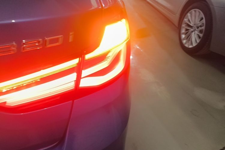 BMW 3 Series GT 2020 car image #8