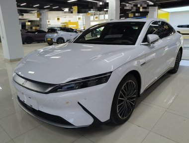 BYD Han 2023 BYD Han 2023 صورة سيارة
