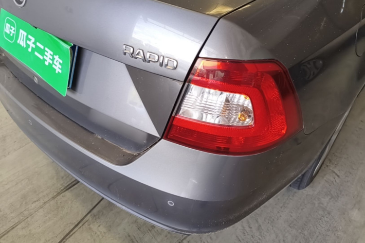 Skoda Rapid 2017 #8 Skoda Rapid 2017 car image #8