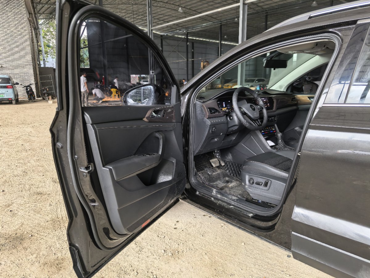 Volkswagen Tharu 2023 car image #5