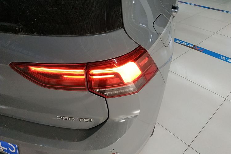 Volkswagen Golf 2022 imagem de carro #8