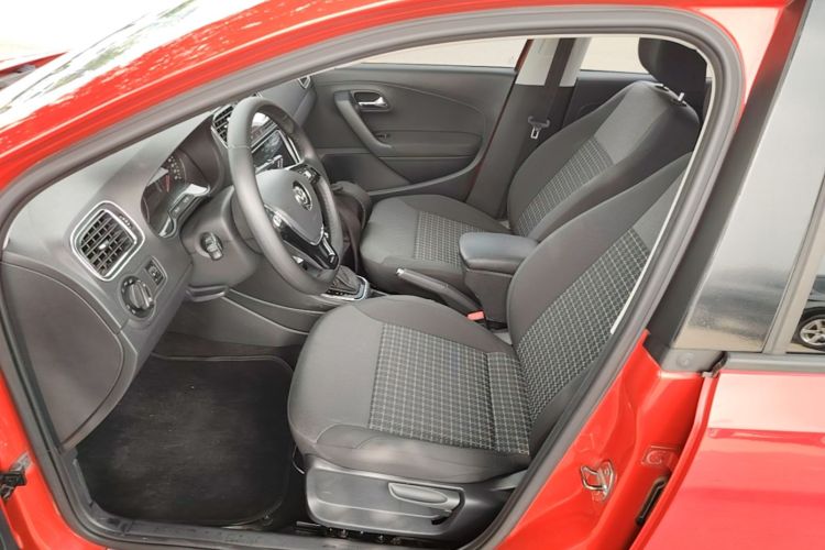 Volkswagen Polo 2018 immagine di auto #19