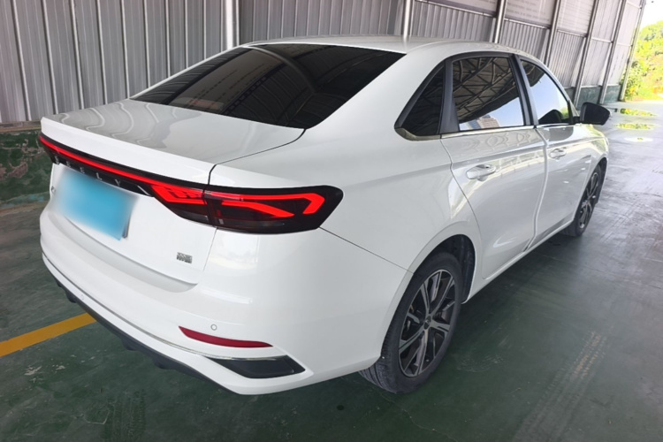 GEELY Emgrand 2021 car image #7