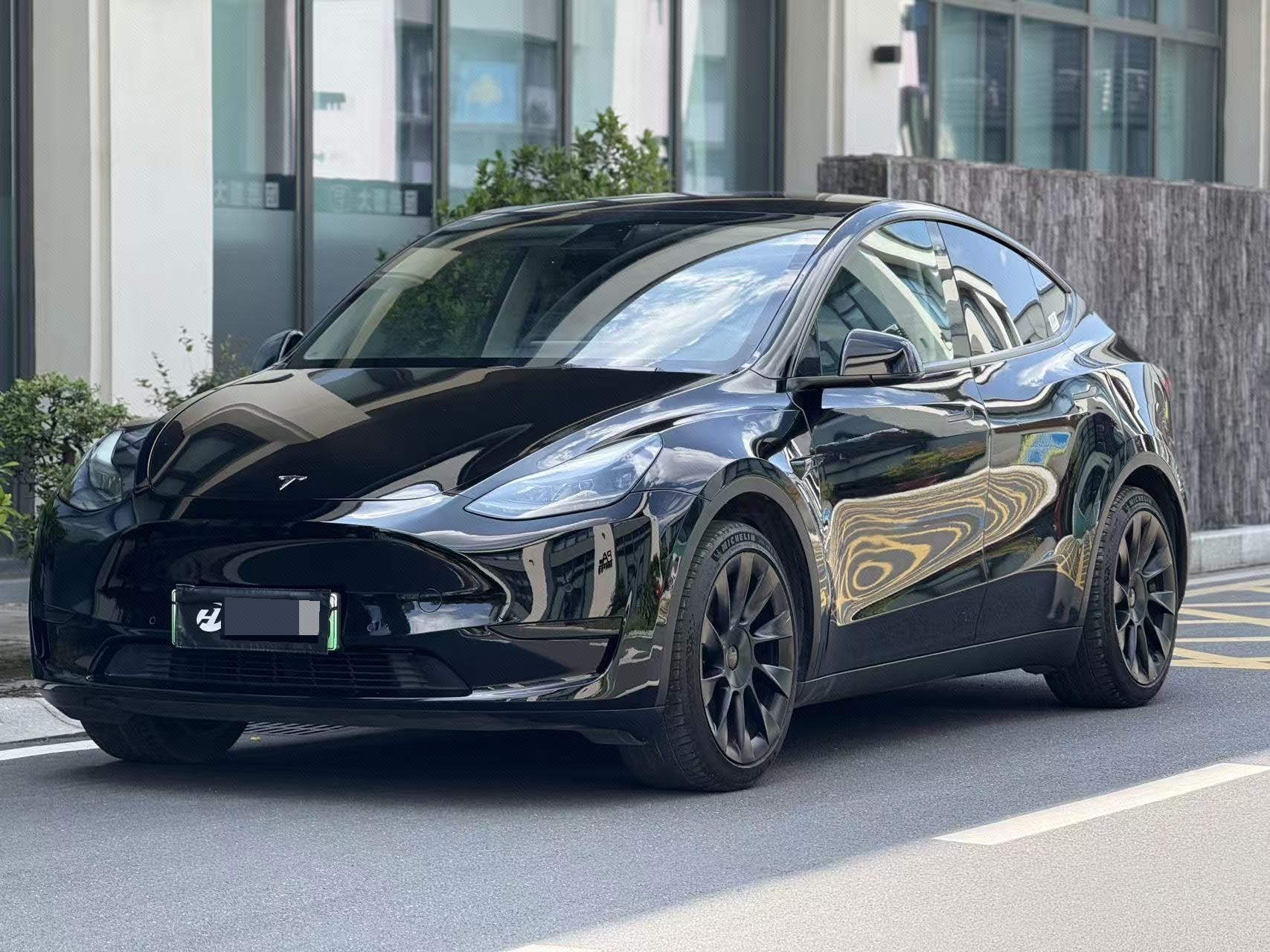 Tesla Model Y 2022 Tesla Model Y 2022 car image