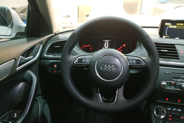 Audi Q3 2015 #11 Audi Q3 2015 immagine di auto #11