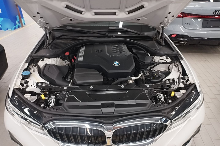 BMW 3 Series 2021 #20 BMW 3 Series 2021 car image #20