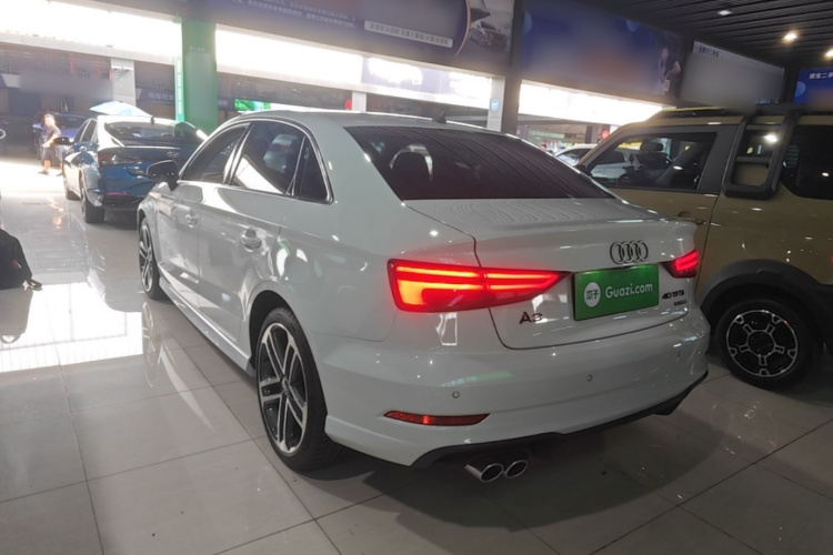Audi A3 2019 immagine di auto #5