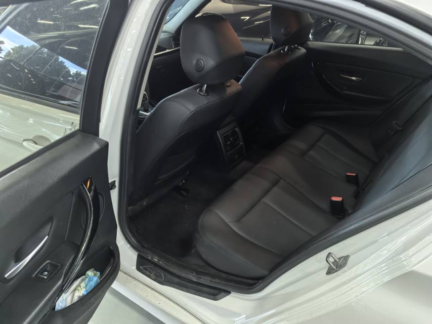 BMW 3 Series 2016 #3 BMW 3 Series 2016 car image #3