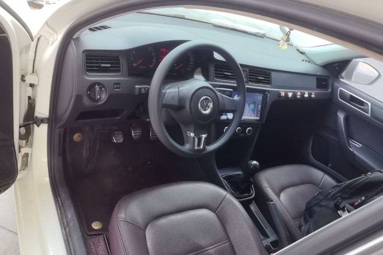 Volkswagen Santana 2015 image de voiture #10
