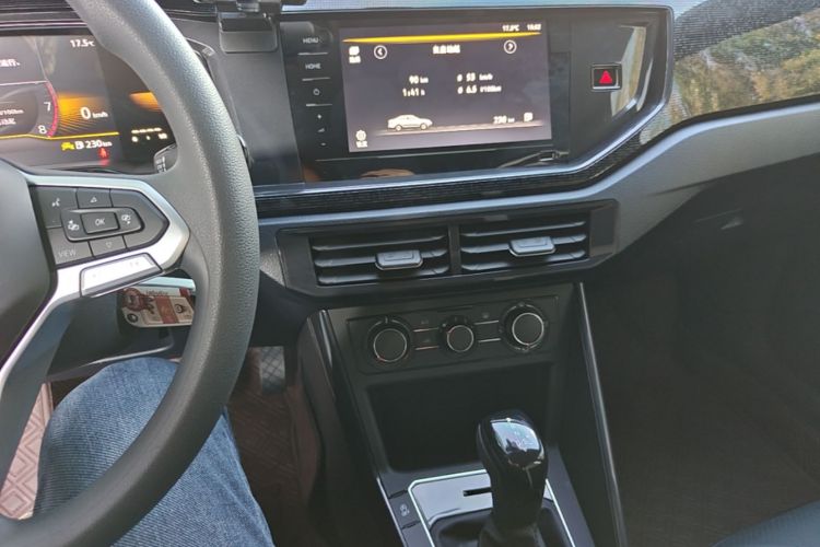 Volkswagen Lavida 2026 car image #13