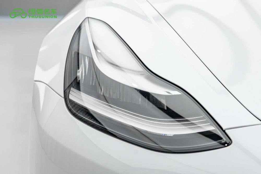 Tesla Model 3 2020 car image #11